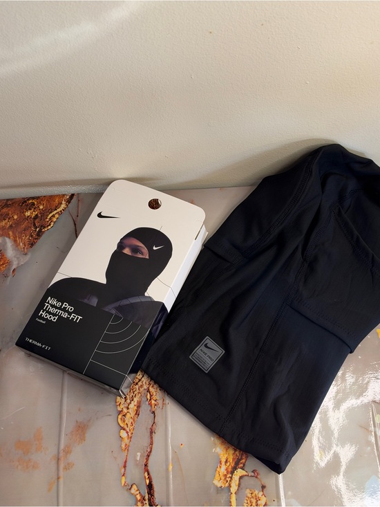 Nike Other - Nike Men’s Therma-FIT Pro Hood - Black